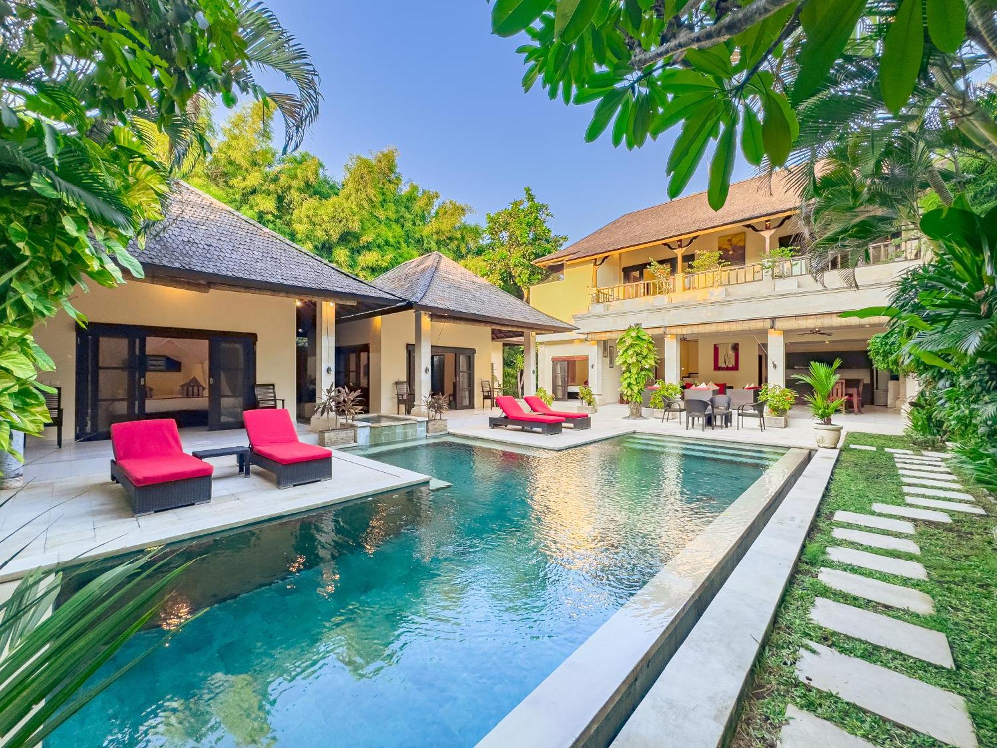 Villa Bugis Abimanyu Seminyak ห้อง รูปภาพ