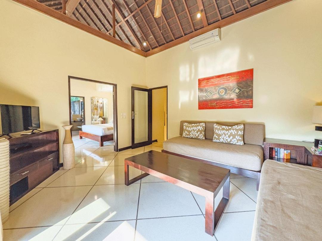 Villa Bugis Abimanyu Seminyak ภายนอก รูปภาพ