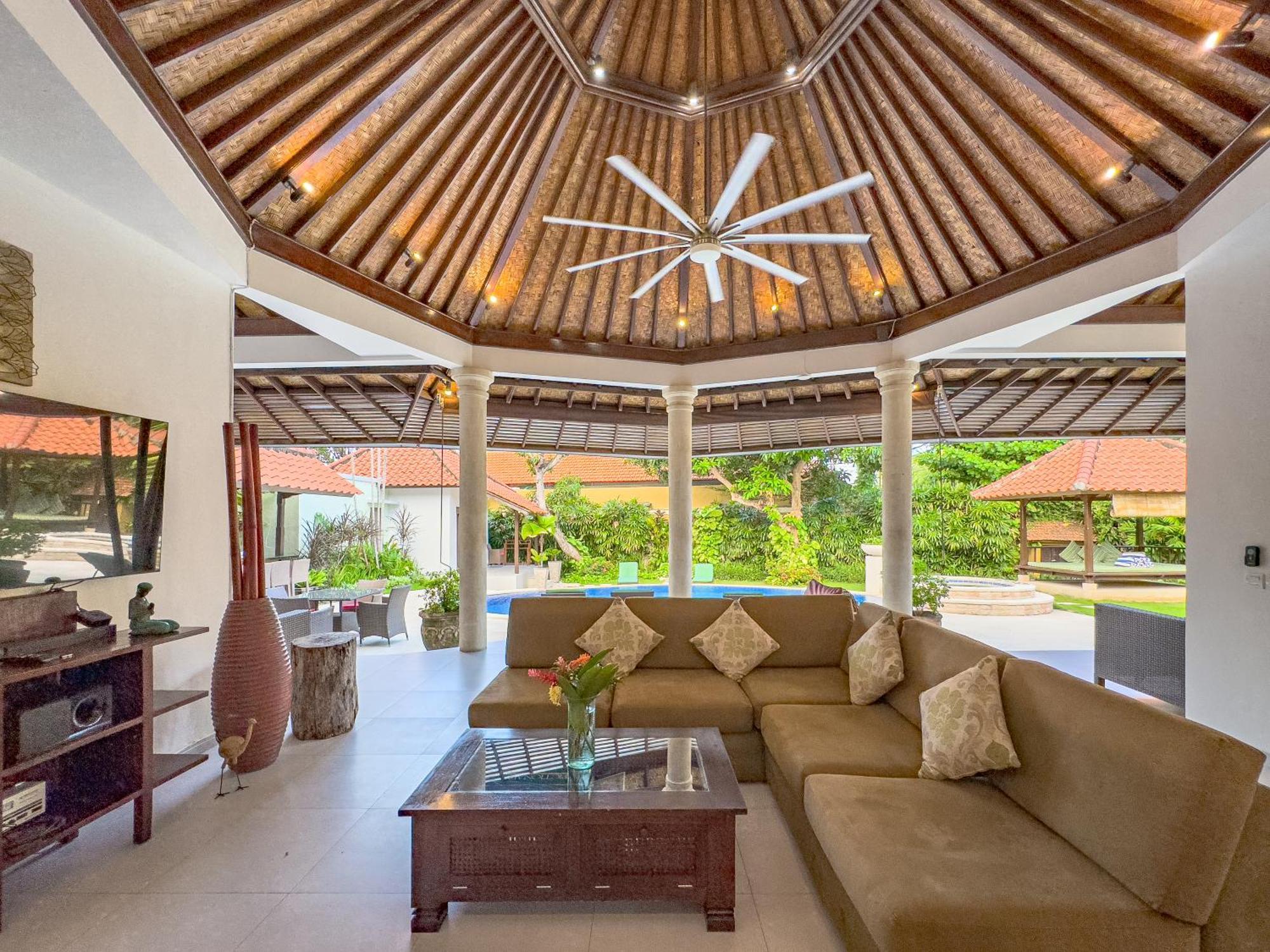 Villa Bugis Abimanyu Seminyak ห้อง รูปภาพ