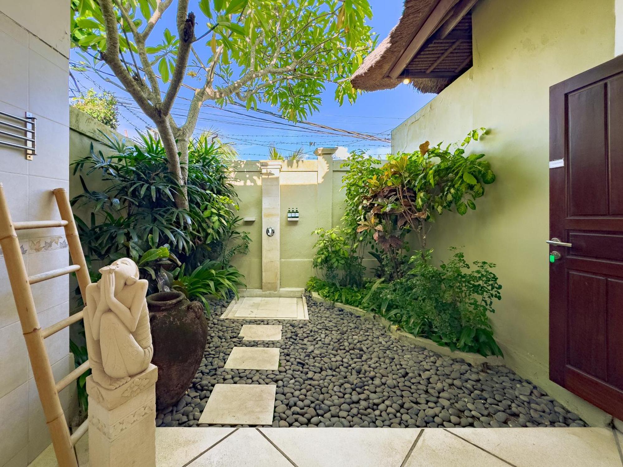 Villa Bugis Abimanyu Seminyak ห้อง รูปภาพ